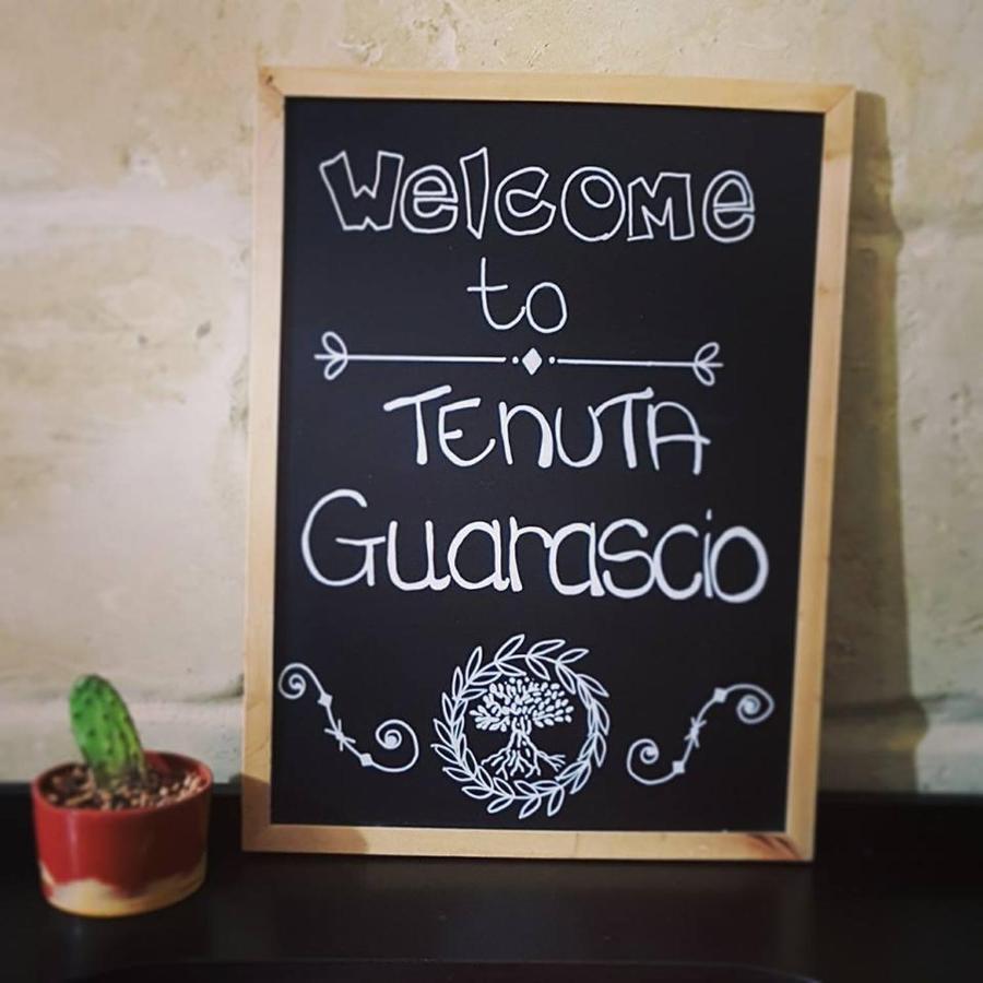 Tenuta Guarascio 莱切省卡瓦利诺 外观 照片